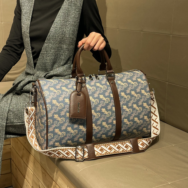 Stylish Designer Commuter Tote - Leatherwork Designs 리뷰 및 가격
