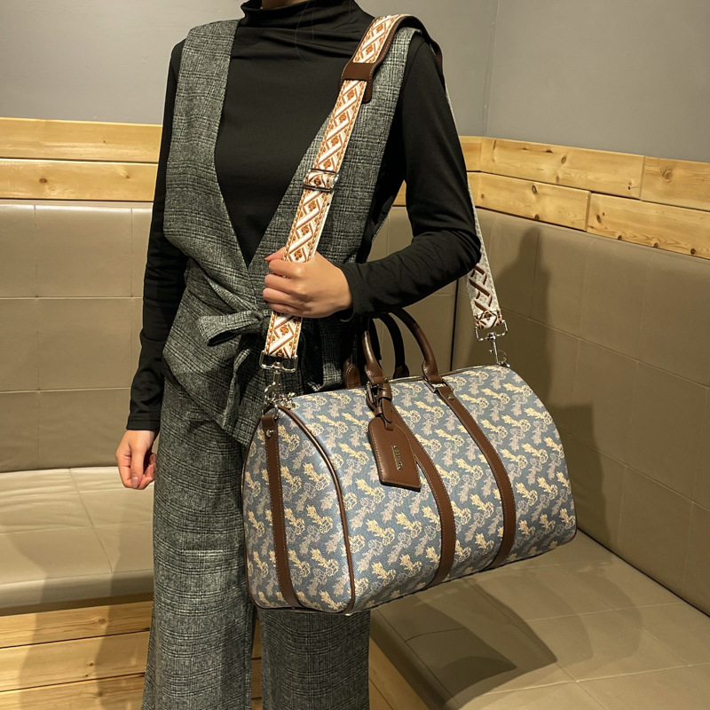 Stylish Designer Commuter Tote - Leatherwork Designs 리뷰 및 가격