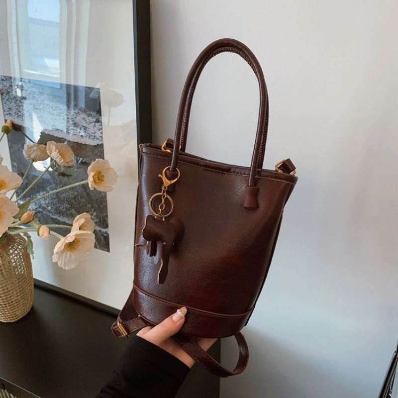 Trendy Design Women Tote Bag H - Leatherwork Designs 리뷰 및 가격